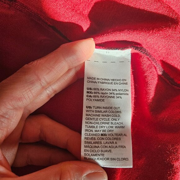 Chico’s Red Abstract Print  Extra Long Open Cardigan Size XL - Picture 8 of 9